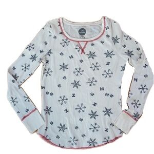 Life is Good‎ Sleep Waffle Knit Snowflake Top White Black Snowflakes Christmas
